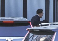 尹锡悦被拘，上百支持者攻入法院打砸破坏、与警察冲突，45人被捕，多名警察伤势严重！韩国代总统：强烈遗憾